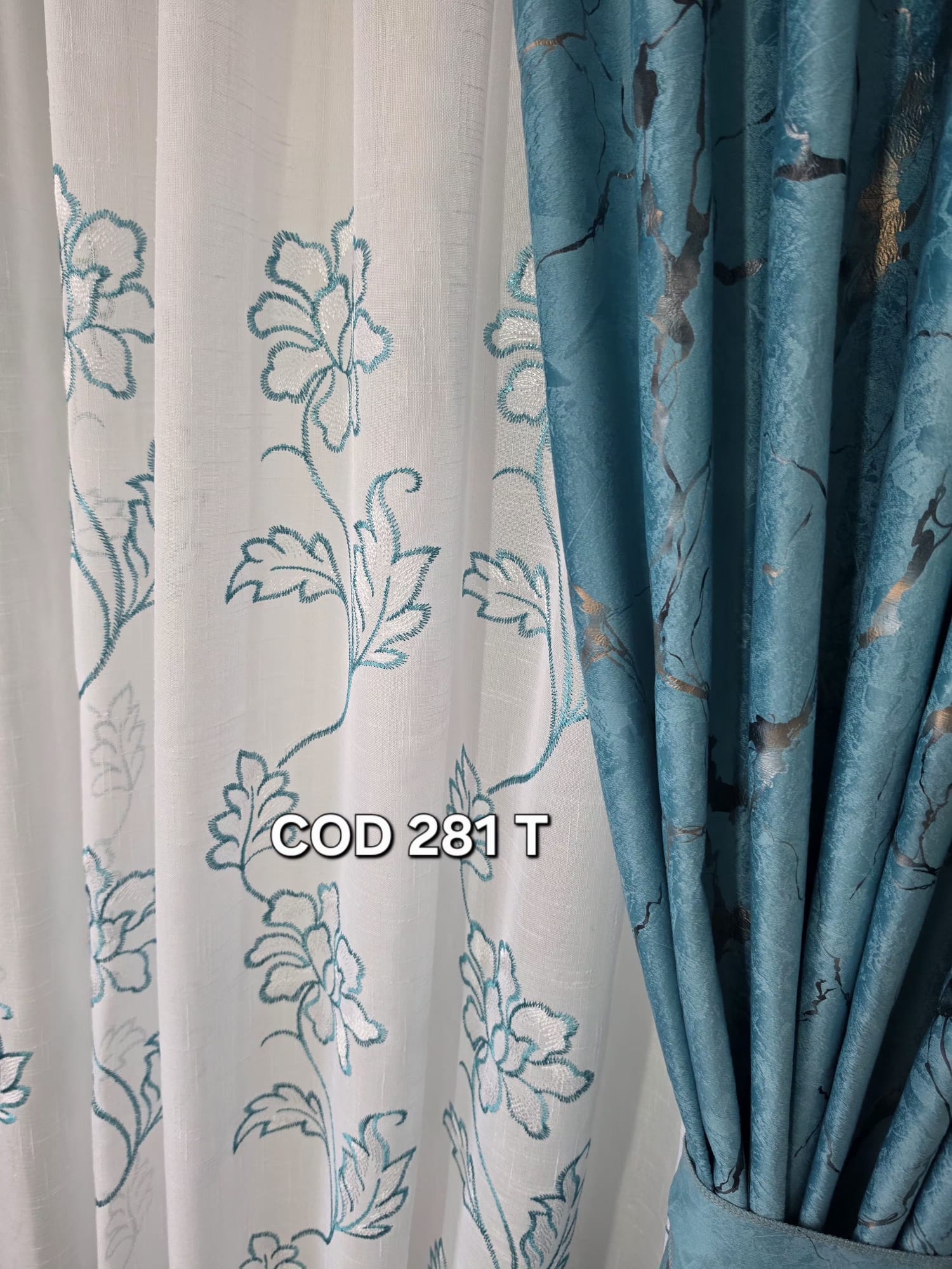 Set perdea in flori turcoaz si draperie catifea cu model turcoaz 281T - imagine 3