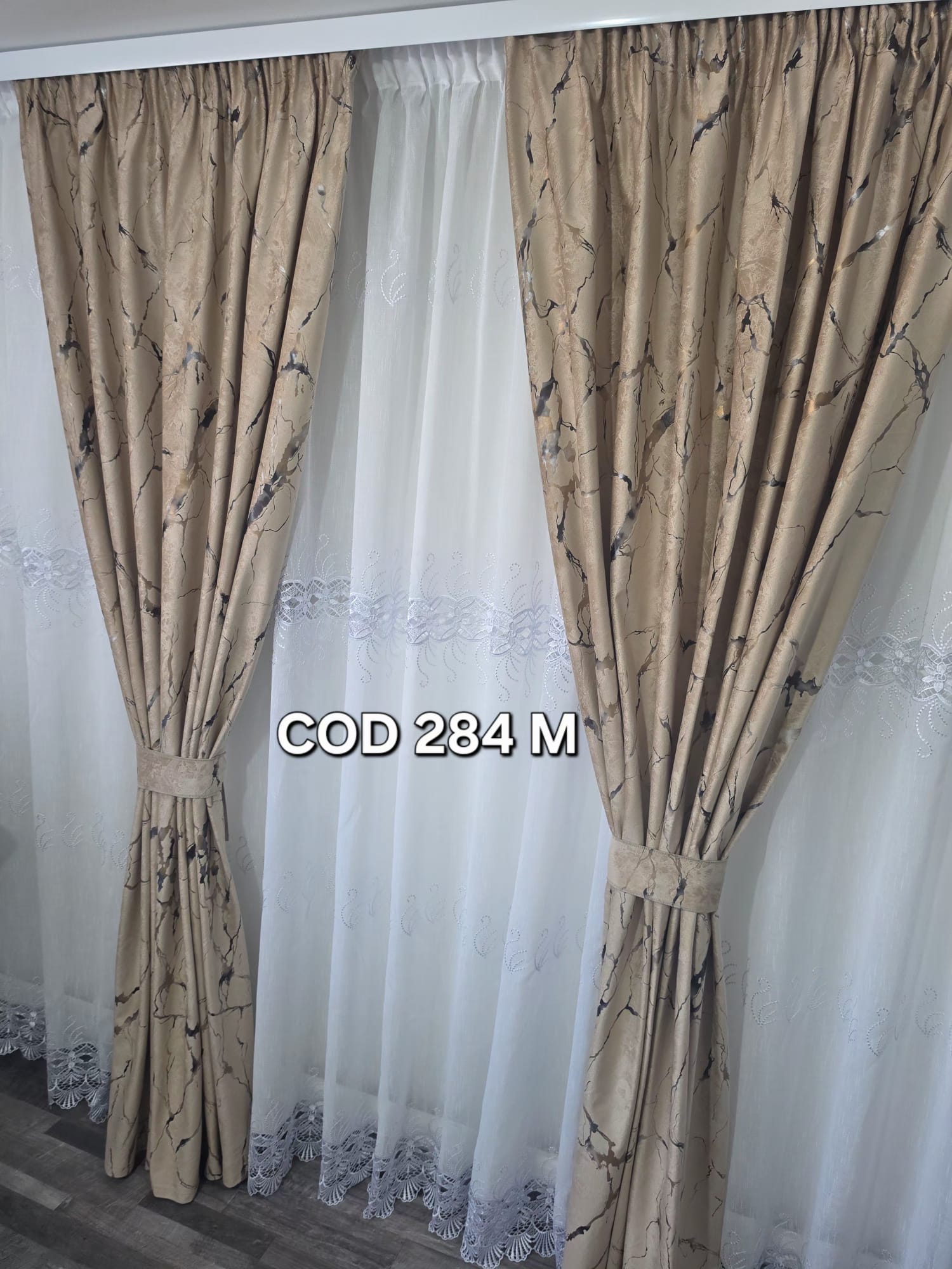 Set perdea flori cu broderie si draperie catifea cu model maro284M - imagine 2