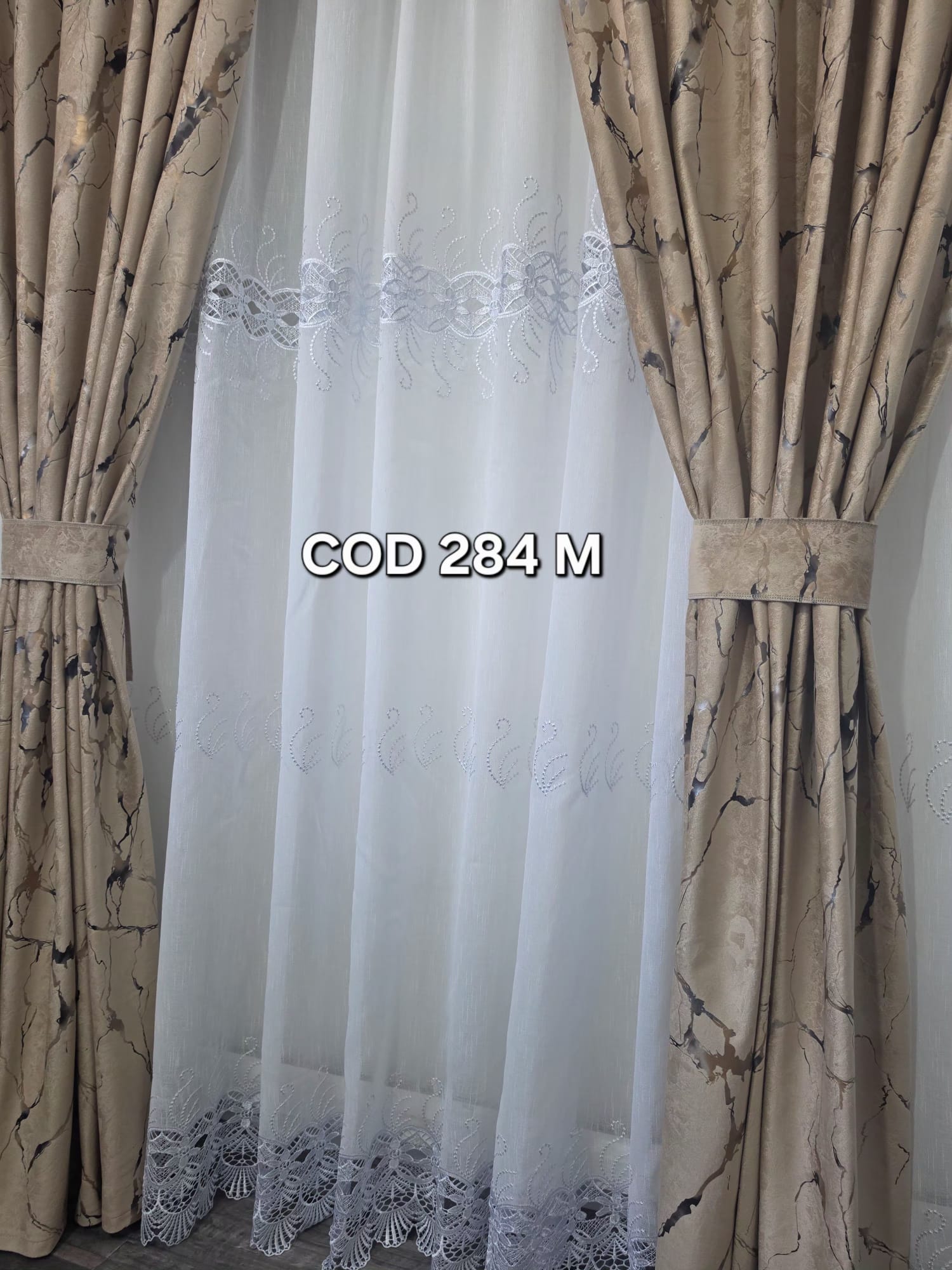 Set perdea flori cu broderie si draperie catifea cu model maro284M - imagine 3