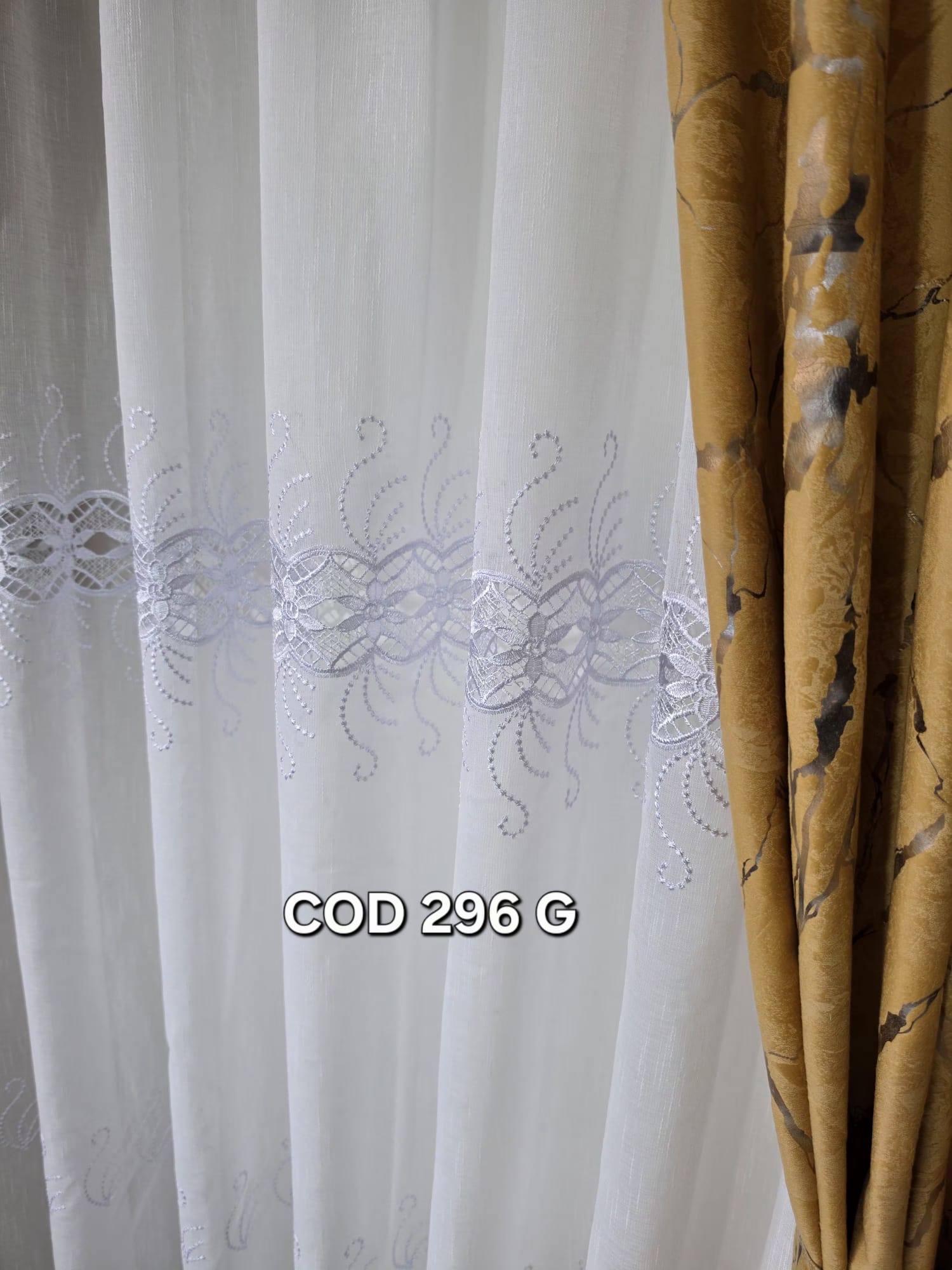 Set perdea flori cu broderie si draperie catifea cu model mustar 296 G - imagine 3