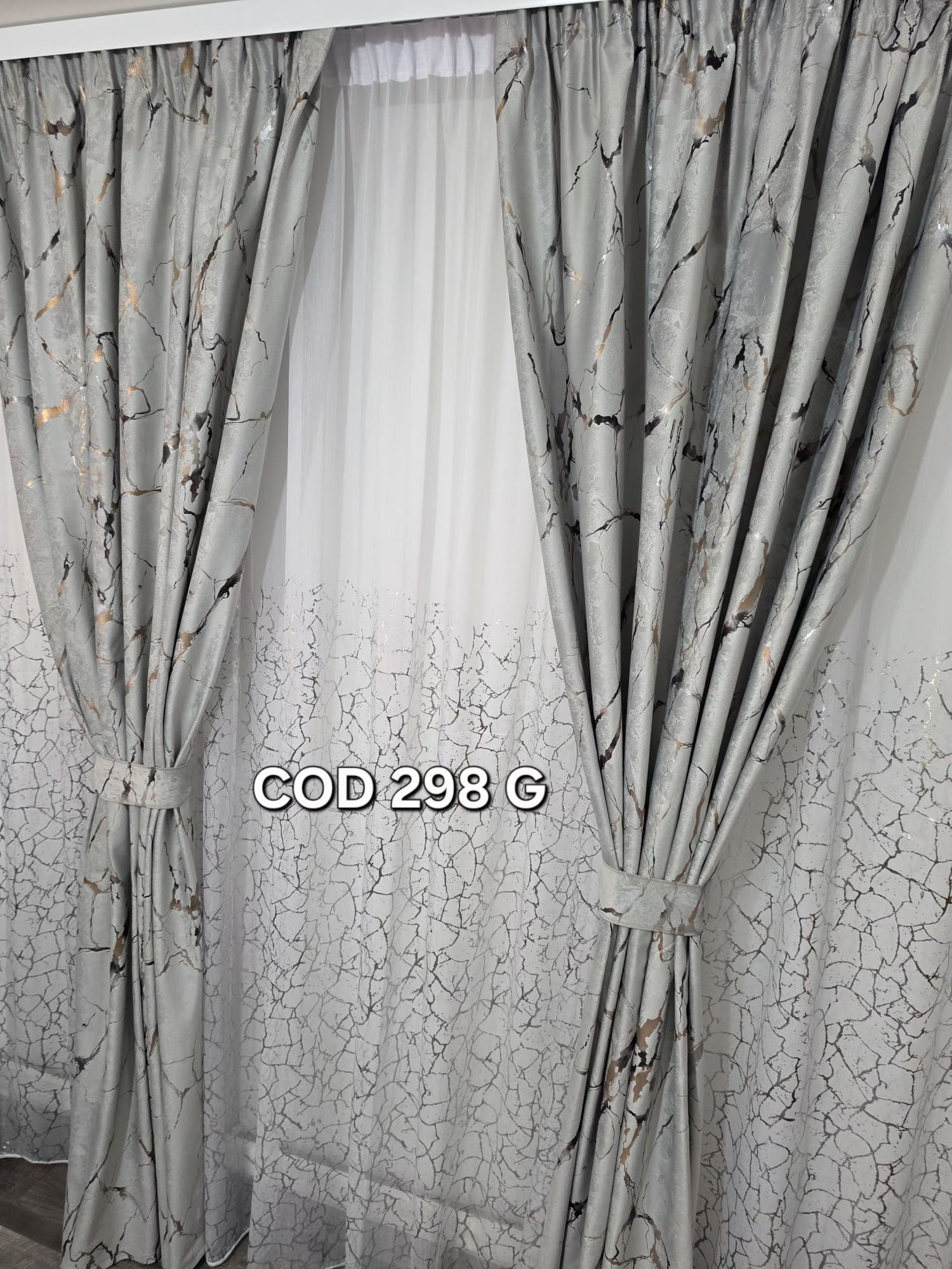 Set perdea insertii gri si draperie catifea cu model gri 298 G - imagine 2