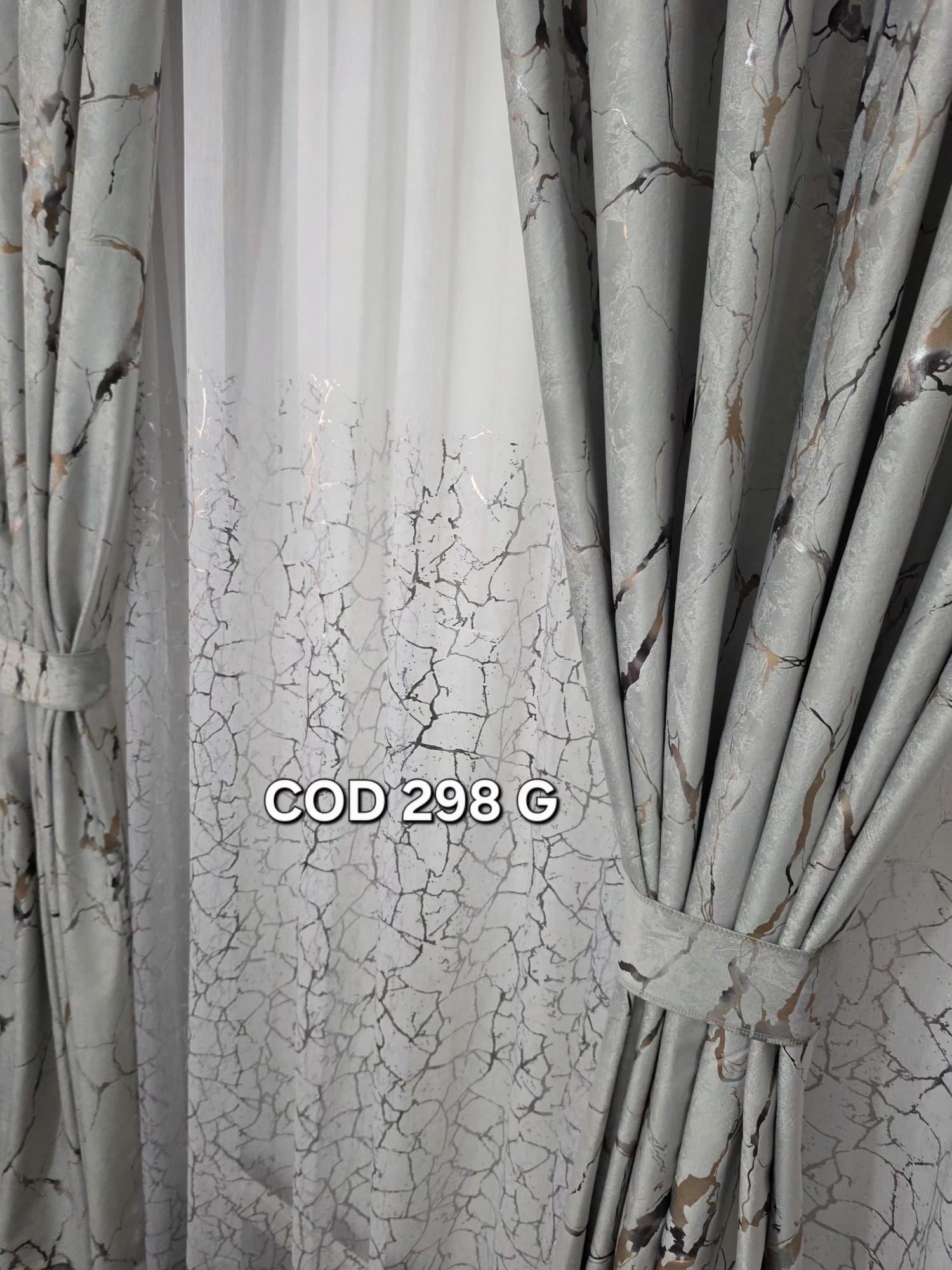 Set perdea insertii gri si draperie catifea cu model gri 298 G - imagine 3