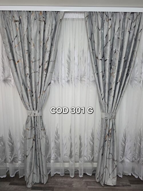 Set perdea pana gri  si  draperie catifea cu model gri 301G